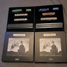 2x Atlas Editions Display