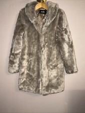 Wallis Lovely Beige /Grey Faux