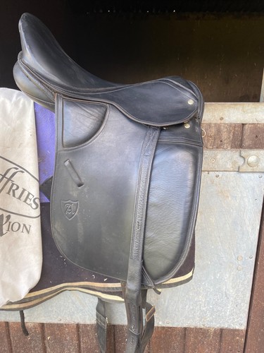 Saddle dressage leather - saddle,