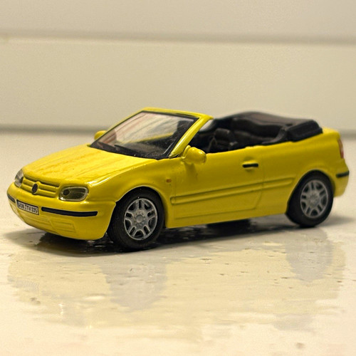 Hongwell golf mk4 - 1:72, vw