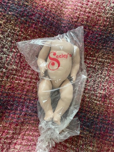 Seeley baby antique - 15”,
