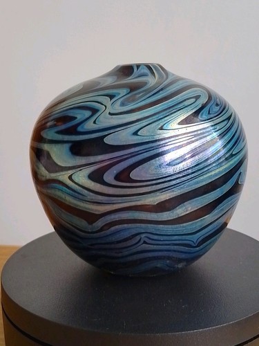 Exquisite iridescent norman - exquisite,