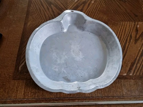 Vintage wilton pumpkin - vintage, tin