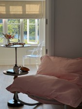 FATBOY pink beanbag with white