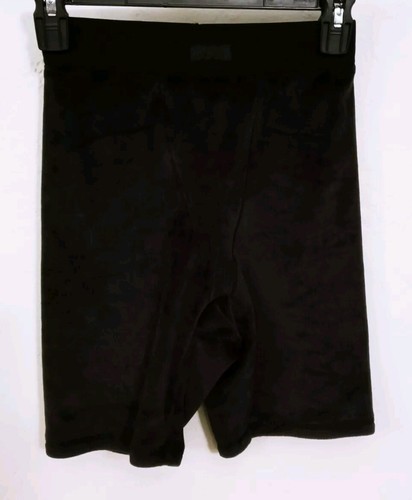 Skims velour black - shorts, size