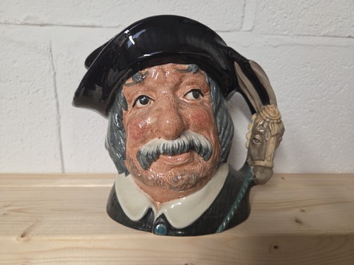 Royal doulton large - royal, character