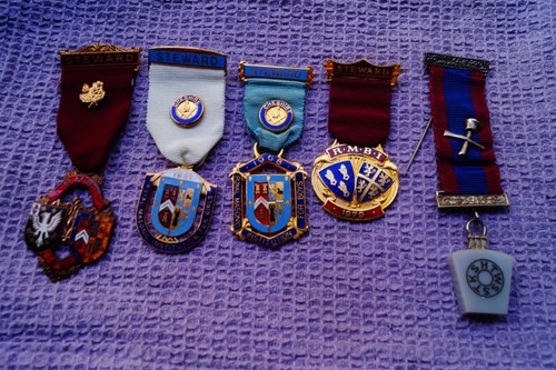 Masonic jewels lot 3 - 5, x