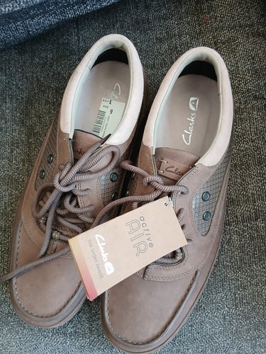 New mens clarks brown leather - new,