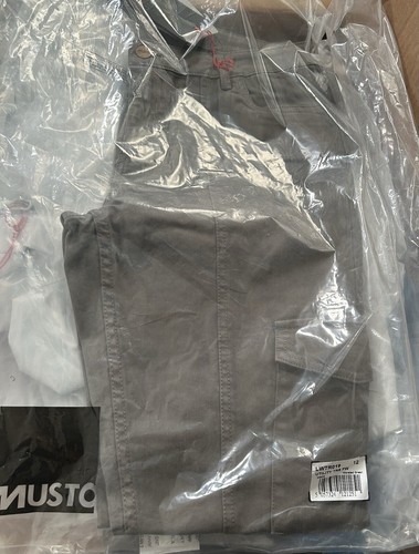 Bnwt womens musto - cargos, khaki