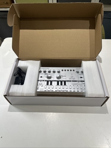 Behringer analog bass - analog,
