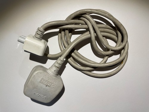 Genuine apple macbook mains - macbook, uk