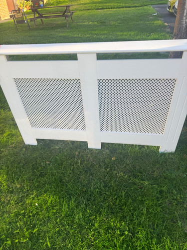 White rectangular radiator - white,