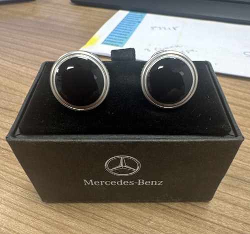 Mercedes benz round - mercedes-benz,