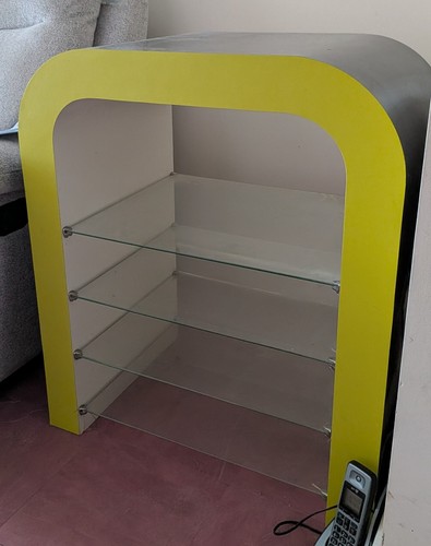 Bespoke media stand with - hi-fi/media,