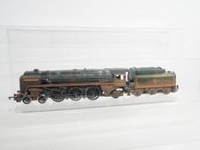 Hornby OO Gauge Steam Locomotive BR Britannia Class 70004 William Shakespeare