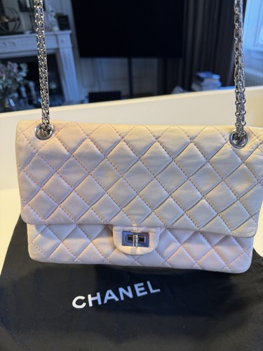 Pre loved chanel reissue - chanel, 2.55