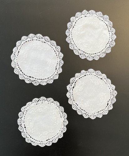 Vintage four whit e hand - e,