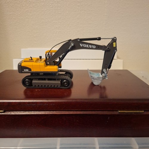 Siku 1005 volvo ec290c - siku,