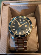 Mens Rotary Henley Box And