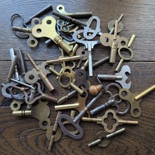 Lot of Vintage & Antique Clock