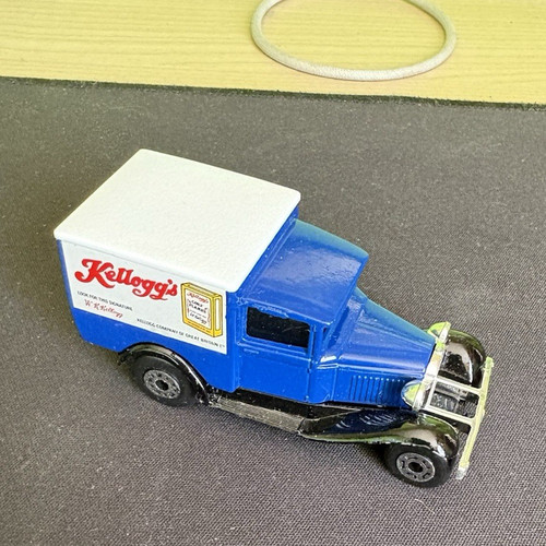 Matchbox superfast ford van - matchbox,
