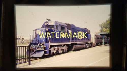 Eu12 train engine - train,