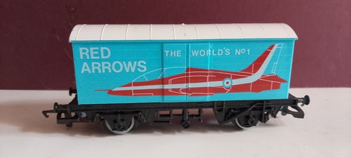 Hornby r145 red arrows - oo,