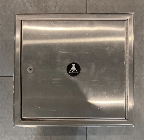 Stainless steel wall - steel, pass