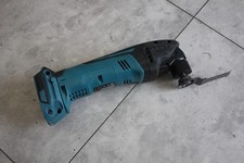 Makita DTM50 Multi-Tool
