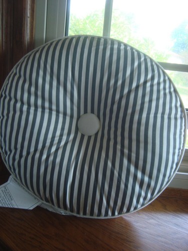 New cushion pillow round - new,