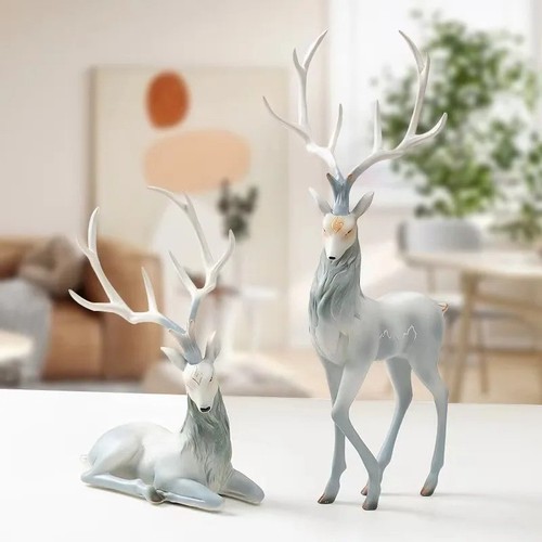 Reindeer statue elk deer - reindeer,