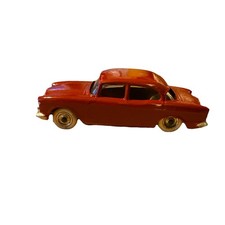 Dinky Toys Humber Hawk Saloon Car#165 Repainted