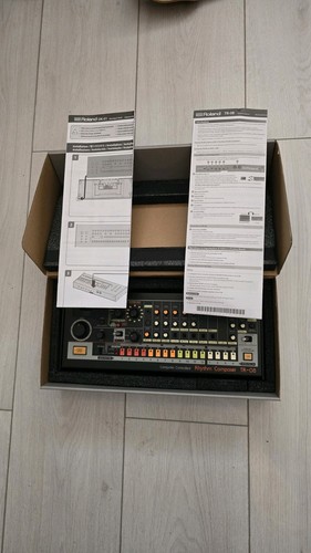 Roland rhythm composer - roland, o8