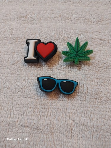Love weed jibbitz croc - love,