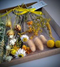 Yellow letterbox dried flowers, dried flower gift, DIY bouquet, Flower box
