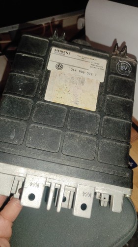 Volkswagen 0 ecu044 - 2.0,