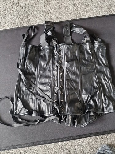 Used basque - used,