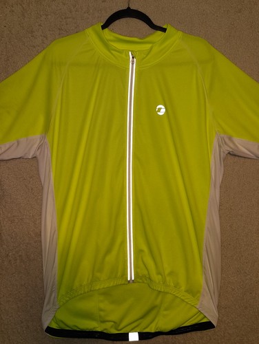Tenn men cycling - cycling, lime