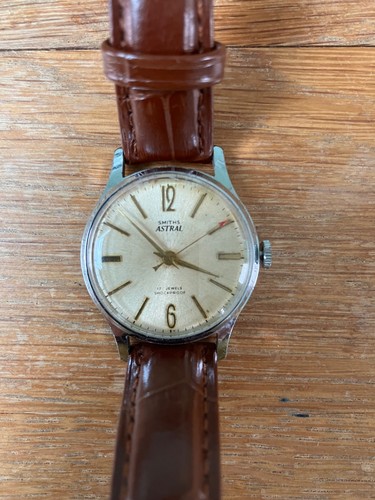 Smiths astral vintage jewel - smiths,