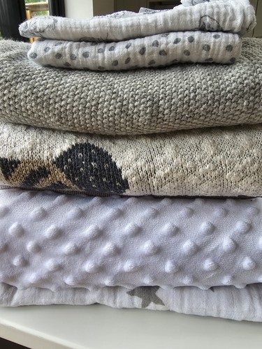 Bundle muslin and - bundle, of