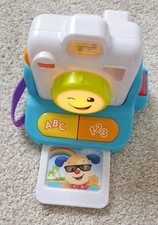 Fisher-Price Laugh & Learn Click & Learn Instant Camera toy NEW