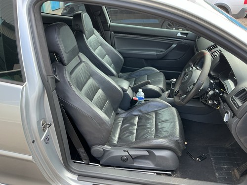 Mk6 golf seats front - r,