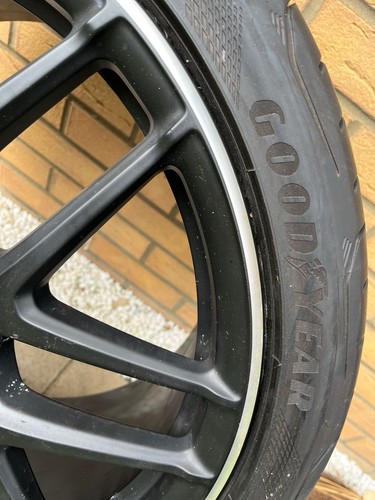 1xgenuine mercedes benz e63 - 1xgenuine,