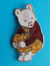 RUPERT BEAR enamel vintage pin badge (Rainbow Designs) 20 x 33 mm
