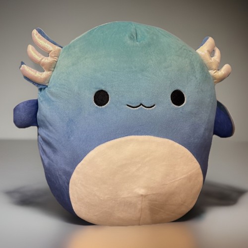 Axolotl squishmallow miss - squishmallow,
