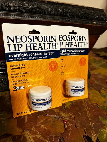 Neosporin lip health overnight - neosporin,