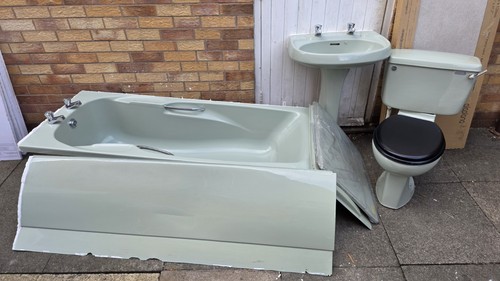 Green retro avocado bath sink - retro,