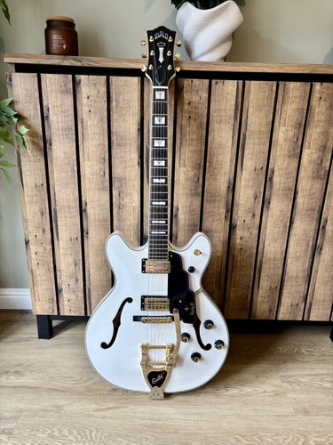 Guild starfire snowcrest - vi,