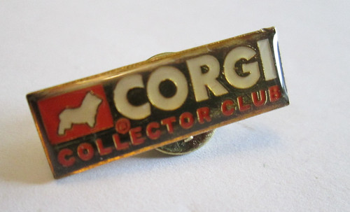 Corgi collectors club lapel - collectors,