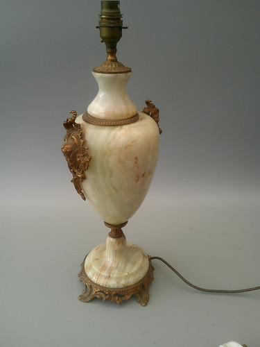 Rococo albaster cherub - albaster, table